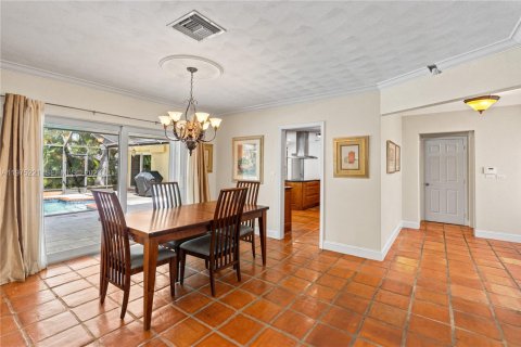 Villa ou maison à vendre à Palmetto Bay, Floride: 5 chambres, 252.88 m2 № 2049311 - photo 10