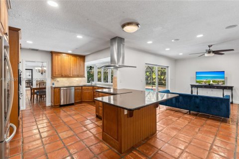 Villa ou maison à vendre à Palmetto Bay, Floride: 5 chambres, 252.88 m2 № 2049311 - photo 3