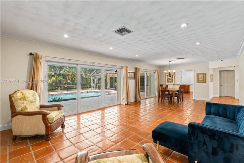 Villa ou maison à vendre à Palmetto Bay, Floride: 5 chambres, 252.88 m2 № 2049311 - photo 2