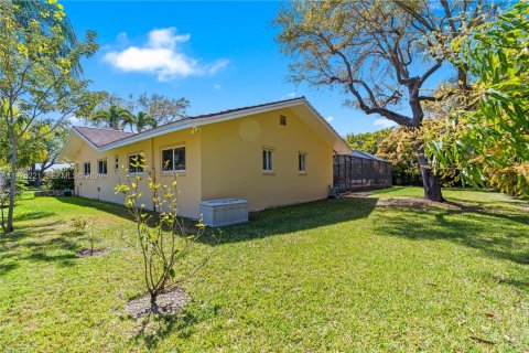 Villa ou maison à vendre à Palmetto Bay, Floride: 5 chambres, 252.88 m2 № 2049311 - photo 23