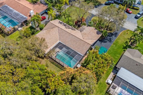 Villa ou maison à vendre à Palmetto Bay, Floride: 5 chambres, 252.88 m2 № 2049311 - photo 17