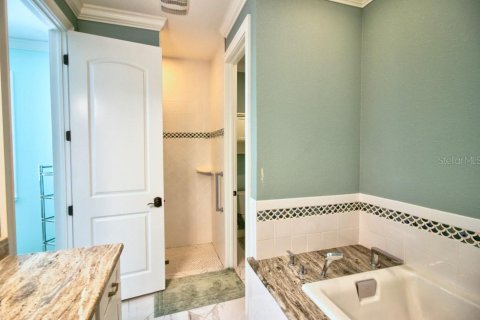 House in Placida, Florida 3 bedrooms, 277.87 sq.m. № 1558888 - photo 29