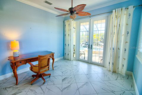 House in Placida, Florida 3 bedrooms, 277.87 sq.m. № 1558888 - photo 14