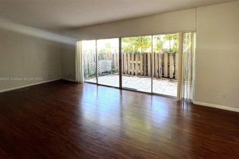 Adosado en alquiler en Plantation, Florida, 3 dormitorios, 164.44 m2 № 1956517 - foto 4