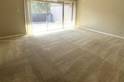 Adosado en alquiler en Plantation, Florida, 3 dormitorios, 164.44 m2 № 1956517 - foto 9