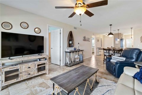 Condo in Punta Gorda, Florida, 2 bedrooms  № 1749995 - photo 11