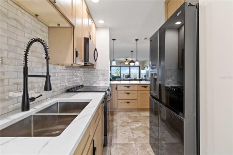 Condo in Punta Gorda, Florida, 2 bedrooms  № 1749995 - photo 15