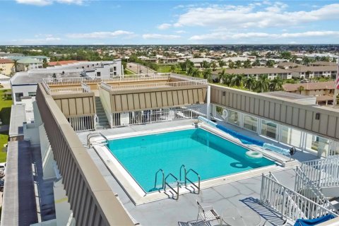 Condo in Punta Gorda, Florida, 2 bedrooms  № 1749995 - photo 3