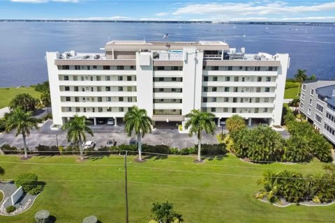 Condo in Punta Gorda, Florida, 2 bedrooms  № 1749995 - photo 4