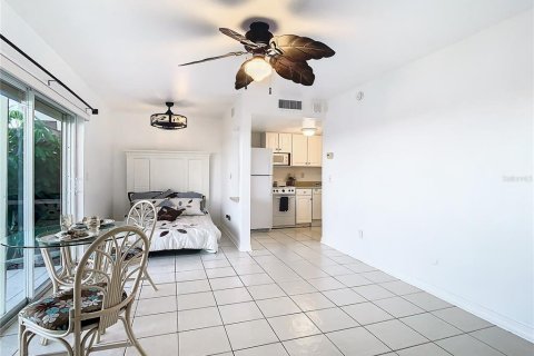 Condo in Dunedin, Florida, 3 rooms  № 1521041 - photo 29