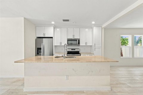 Casa en venta en Saint Petersburg, Florida, 3 dormitorios, 135.45 m2 № 2383893 - foto 9