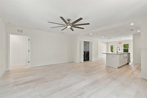Casa en venta en Saint Petersburg, Florida, 3 dormitorios, 135.45 m2 № 2383893 - foto 19