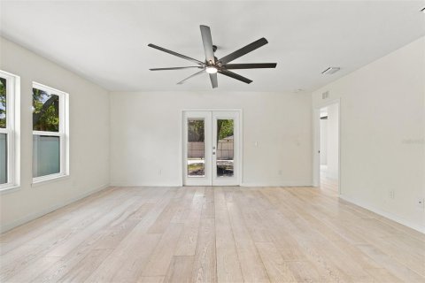 Casa en venta en Saint Petersburg, Florida, 3 dormitorios, 135.45 m2 № 2383893 - foto 18