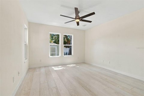 Casa en venta en Saint Petersburg, Florida, 3 dormitorios, 135.45 m2 № 2383893 - foto 23