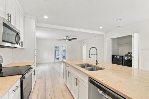Casa en venta en Saint Petersburg, Florida, 3 dormitorios, 135.45 m2 № 2383893 - foto 14