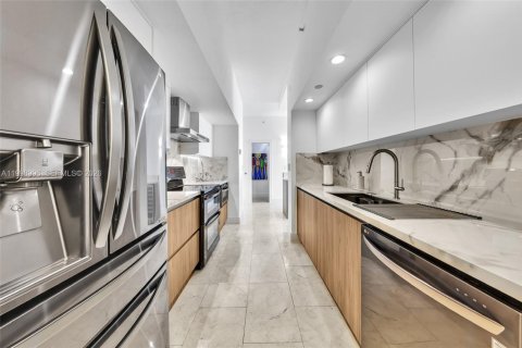 Снять в аренду кондоминиум в Майами-Бич, Флорида 1 спальня, 75.25м2, № 2060955 - фото 20