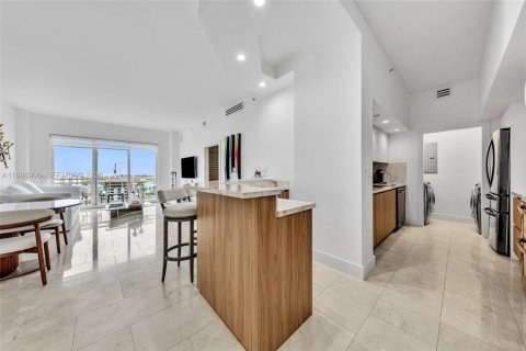 Снять в аренду кондоминиум в Майами-Бич, Флорида 1 спальня, 75.25м2, № 2060955 - фото 9