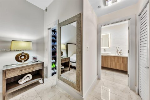 Снять в аренду кондоминиум в Майами-Бич, Флорида 1 спальня, 75.25м2, № 2060955 - фото 14