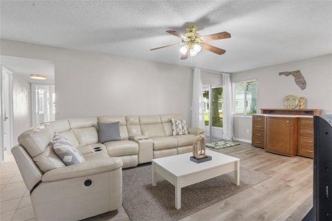 Copropriété à vendre à Orlando, Floride: 2 chambres, 120.68 m2 № 1837629 - photo 9