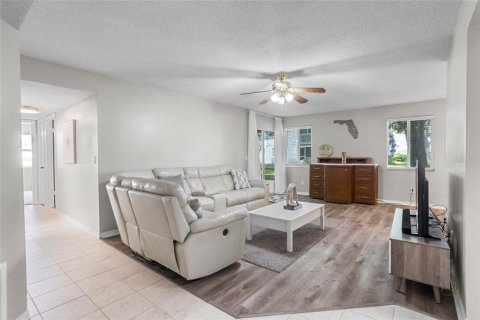 Copropriété à vendre à Orlando, Floride: 2 chambres, 120.68 m2 № 1837629 - photo 6