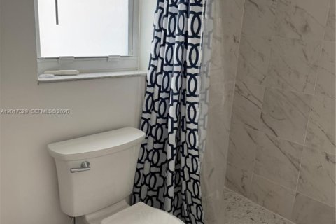 Condo in Sunrise, Florida, 1 bedroom № 2246640 - photo 14