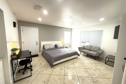 Villa ou maison à vendre à Port St. Lucie, Floride: 3 chambres, 126.16 m2 № 2075236 - photo 10