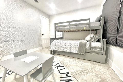 Villa ou maison à vendre à Port St. Lucie, Floride: 3 chambres, 126.16 m2 № 2075236 - photo 8