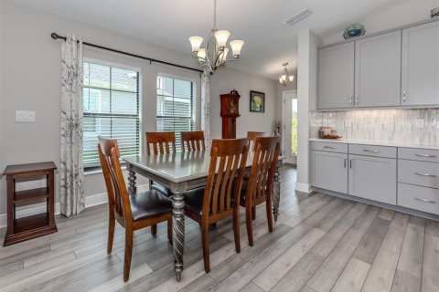 House in Parrish, Florida 3 bedrooms, 142.51 sq.m. № 1907858 - photo 13