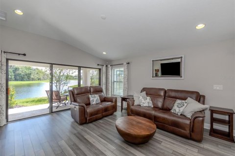House in Parrish, Florida 3 bedrooms, 142.51 sq.m. № 1907858 - photo 15