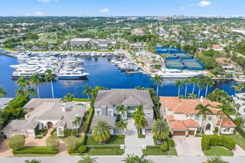 House in Boca Raton, Florida 6 bedrooms, 833.8 sq.m. № 2421458 - photo 8