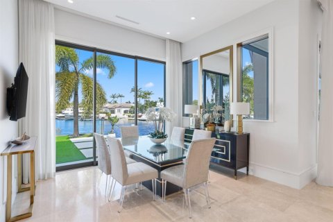 House in Boca Raton, Florida 6 bedrooms, 833.8 sq.m. № 2421458 - photo 30