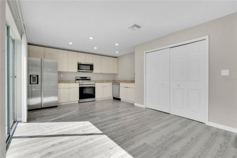 Casa en venta en Ocala, Florida, 3 dormitorios, 129.51 m2 № 2383758 - foto 6