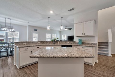 Casa en venta en Freeport, Florida, 4 dormitorios, 191.01 m2 № 560232 - foto 1