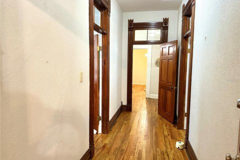 Commercial property in Tampa, Florida 313.82 sq.m. № 2207702 - photo 9