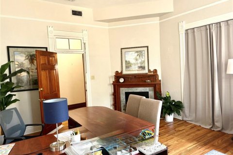 Commercial property in Tampa, Florida 313.82 sq.m. № 2207702 - photo 10