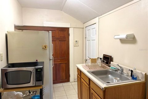 Commercial property in Tampa, Florida 313.82 sq.m. № 2207702 - photo 24