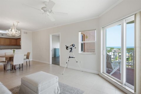 Condo in New Port Richey, Florida, 2 bedrooms № 2221507 - photo 10