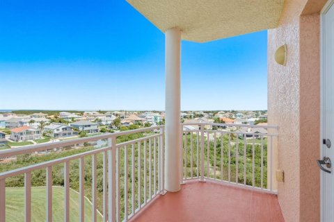 Condo in New Port Richey, Florida, 2 bedrooms № 2221507 - photo 26
