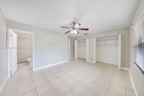 House in Pompano Beach, Florida 3 bedrooms, 123.65 sq.m. № 1758583 - photo 21