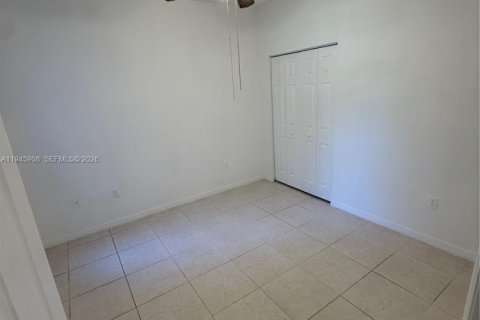 Touwnhouse à vendre à Miami, Floride: 3 chambres, 116.31 m2 № 2002163 - photo 23