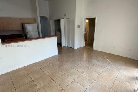 Touwnhouse à vendre à Miami, Floride: 3 chambres, 116.31 m2 № 2002163 - photo 10