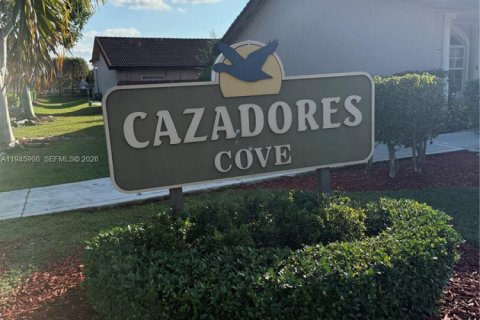 Touwnhouse à Miami, Floride 3 chambres, 116.31 m2 № 2002163