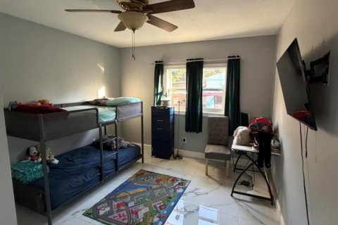 Villa ou maison à vendre à Tampa, Floride: 4 chambres, 115.2 m2 № 2176934 - photo 25