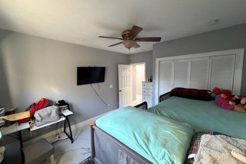 Villa ou maison à vendre à Tampa, Floride: 4 chambres, 115.2 m2 № 2176934 - photo 26