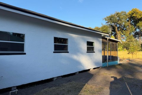 Villa ou maison à vendre à Tampa, Floride: 4 chambres, 115.2 m2 № 2176934 - photo 8