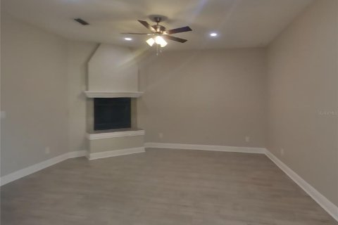 House in Tampa, Florida 4 bedrooms, 187.85 sq.m. № 1910950 - photo 2