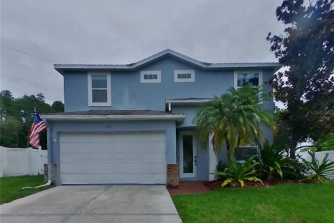House in Tampa, Florida 4 bedrooms, 187.85 sq.m. № 1910950 - photo 1