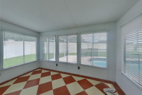 House in Tampa, Florida 4 bedrooms, 187.85 sq.m. № 1910950 - photo 17