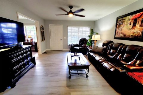 Condominio en venta en New Port Richey, Florida, 2 dormitorios, 85.93 m2 № 1872817 - foto 9