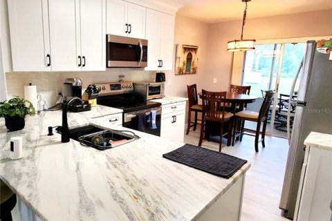 Condominio en venta en New Port Richey, Florida, 2 dormitorios, 85.93 m2 № 1872817 - foto 11